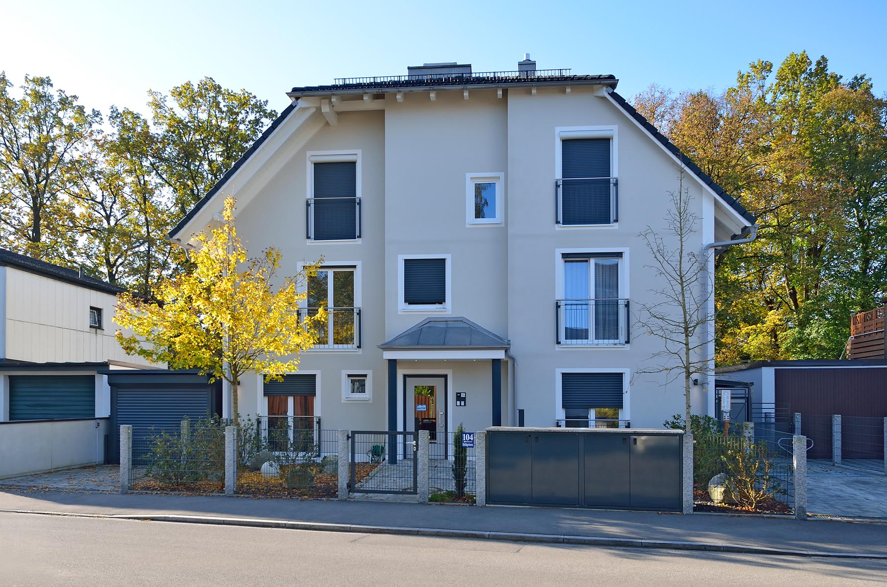 Rotkäppchenstraße 104 5 Familienhaus (BJ 2015)